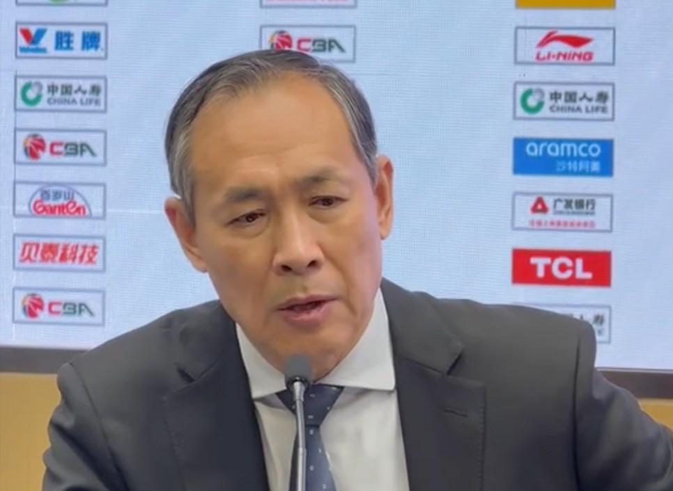 开云体育博彩-许利民：比赛没赢但大家精神面貌都在；今晚主要输在没防住古德温